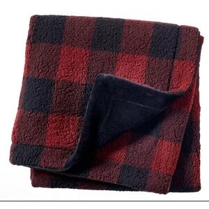 Northeast Outfitters Cozy Cabin Red Buffalo Check Sherpa Blanket 50" x 60" NEW